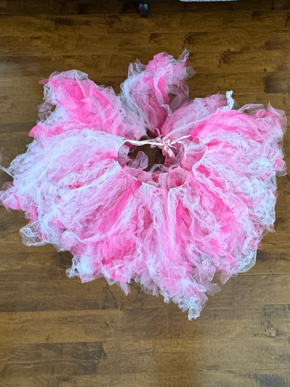 Set of 4 pink & white tulle shirts